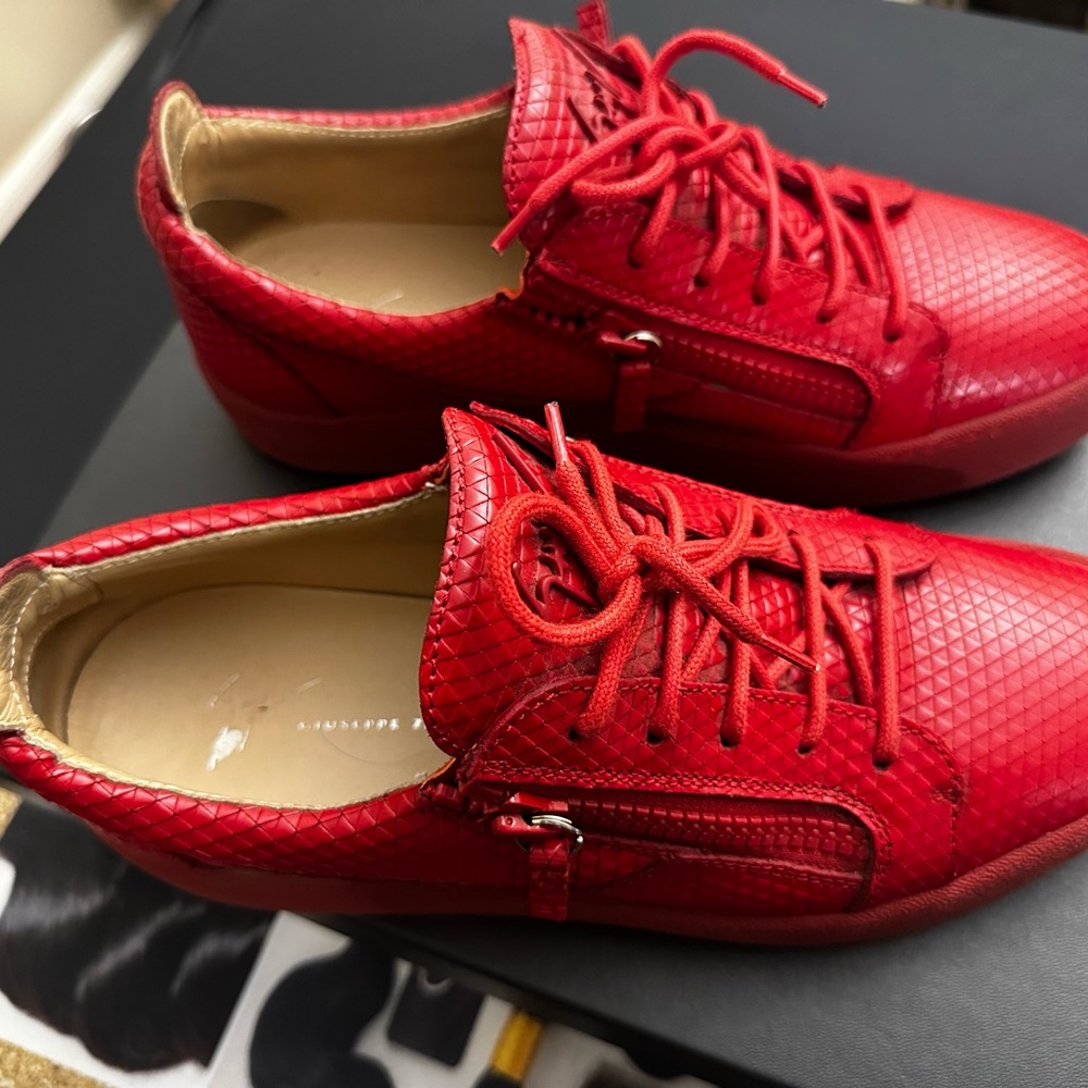 Giuseppe Zanotti size 44